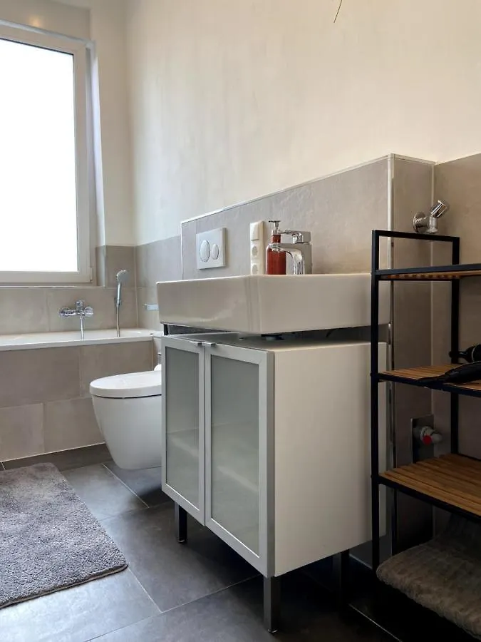 Wunderschoene Sanierte Wohnung Vor Den Toren Koelns Cologne