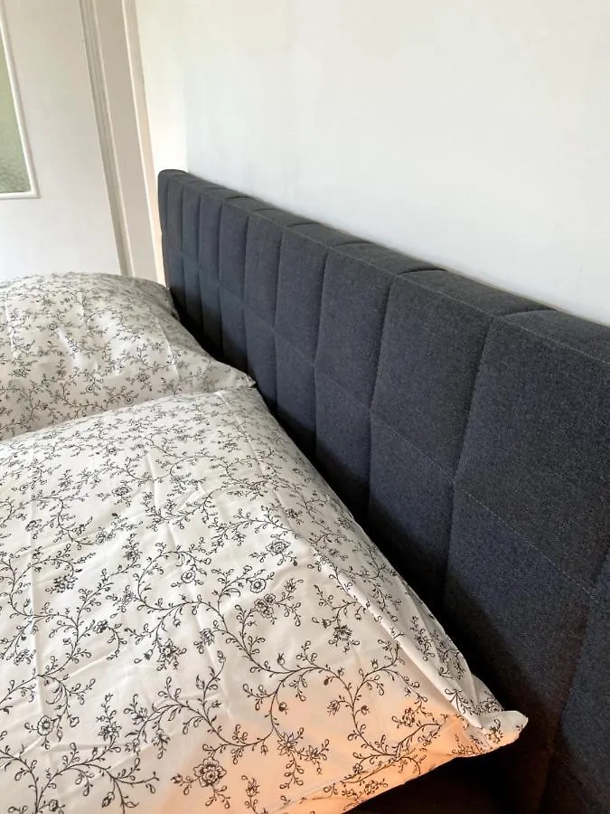 Wunderschoene Sanierte Wohnung Vor Den Toren Koelns 0*, Cologne Germany