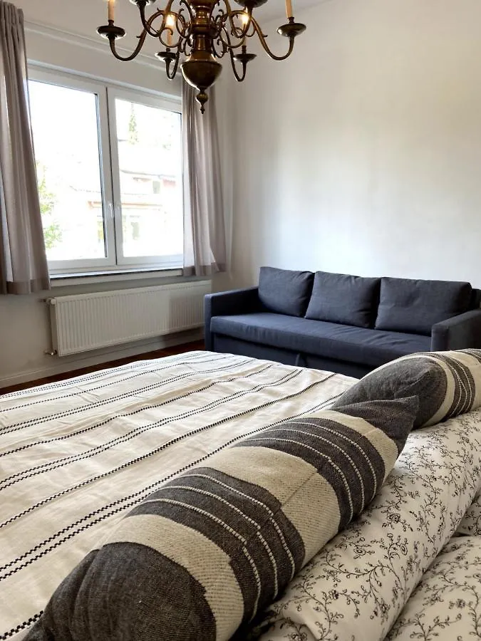 Wunderschoene Sanierte Wohnung Vor Den Toren Koelns Apartment